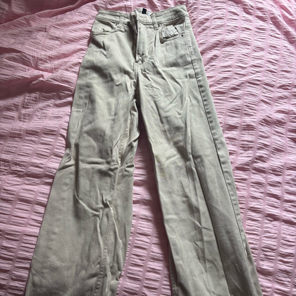 H&M Women's Cream Flare Jeans